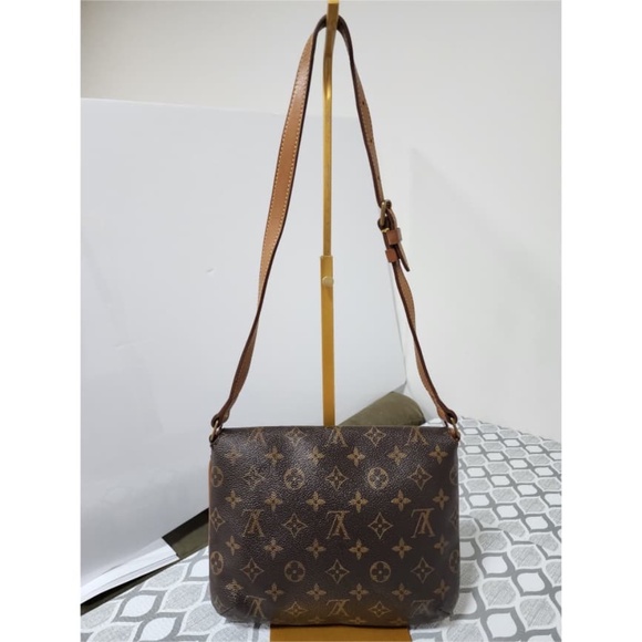 Authentic Louis Vuitton Monogram Canvas Musette Tango Strap Bag - Picture 5 of 15